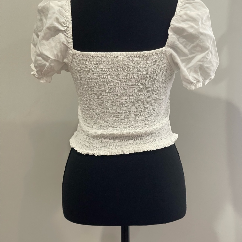 Love Tree M White Smocked Cropped Women's Top w Stretch 595 - Picture 4 of 8